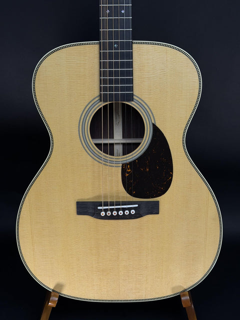 Martin OM-28 -