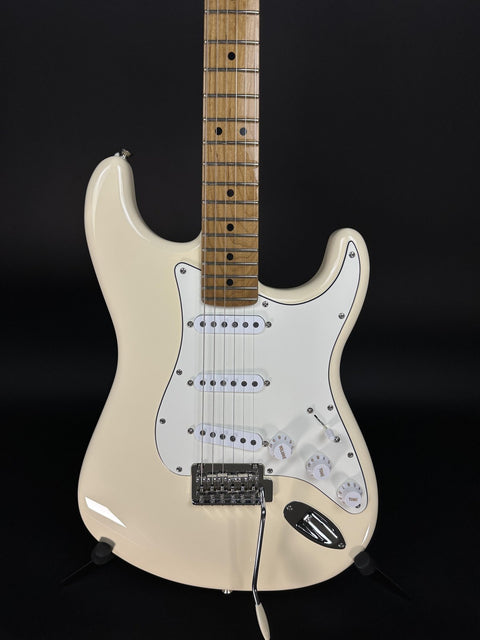 Fender Limited Edition Player II Stratocaster Roasted Maple Neck - Olympic White