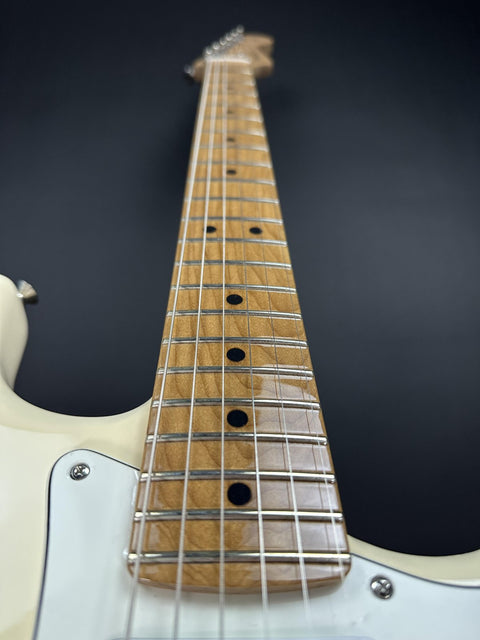 Fender Limited Edition Player II Stratocaster Roasted Maple Neck - Olympic White