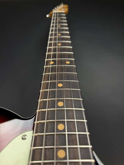 Fender Limited Edition Vintera III Early '60s Custom Telecaster - 3-Color Sunburst -
