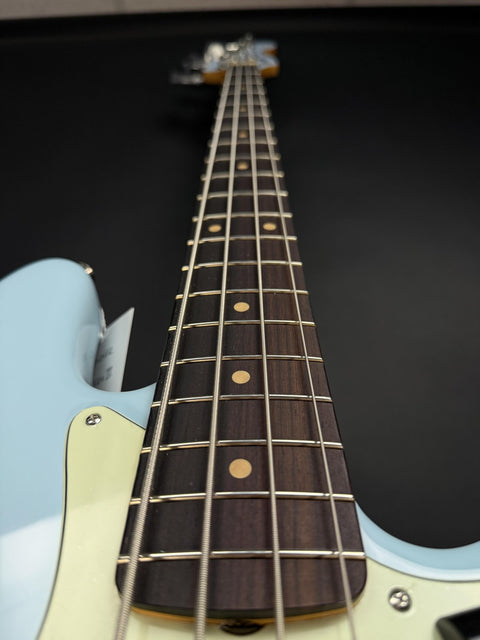 Fender Vintera III Early '60s Jazz Bass - Sonic Blue -