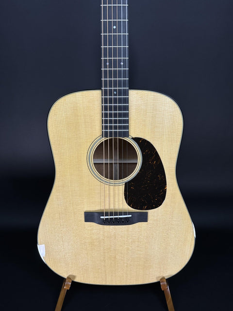 Martin D-18 Natural -
