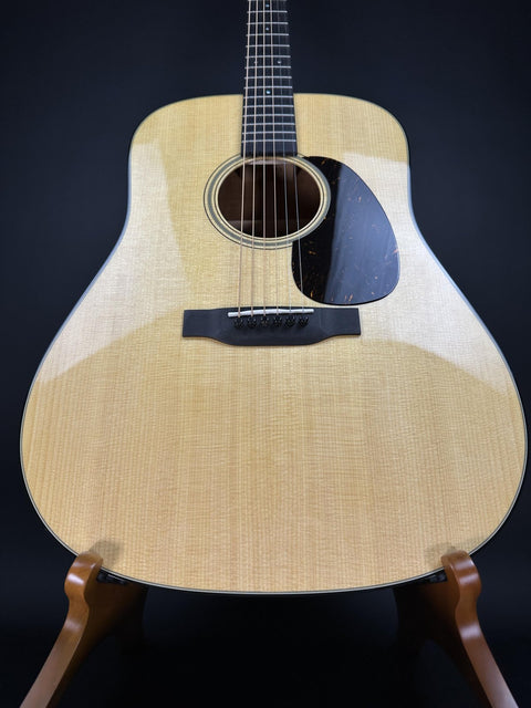 Martin D-18 Natural -