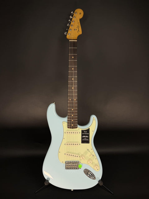 Fender Vintera III Early '60s Stratocaster - Sonic Blue -