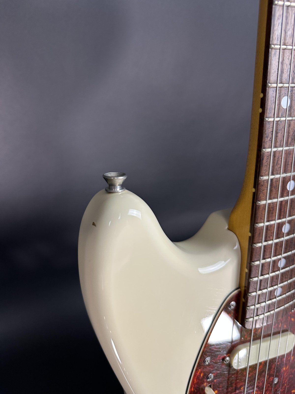 2012 Fender MIJ MG65/VSP Mustang - Vintage White – Grayson's Tunetown