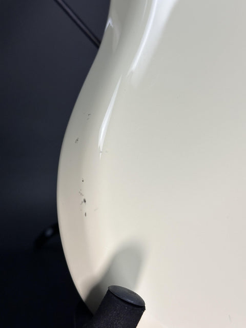 2023 Squier J Mascis Jazzmaster - Vintage White -