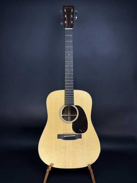 Martin D-18E