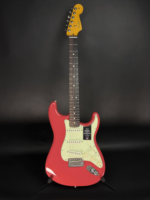 Fender American Professional Classic Stratocaster - Faded Dakota Red -