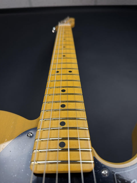 Fender American Professional Classic Telecaster - Butterscotch Blonde -