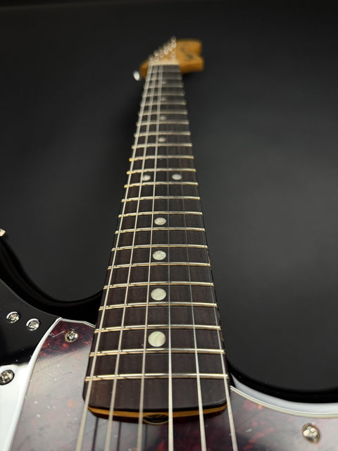 Fender Vintera III Mid '60s Jaguar - 3-Color Sunburst -