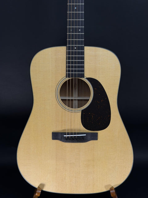 Martin D-18 Satin - Natural -