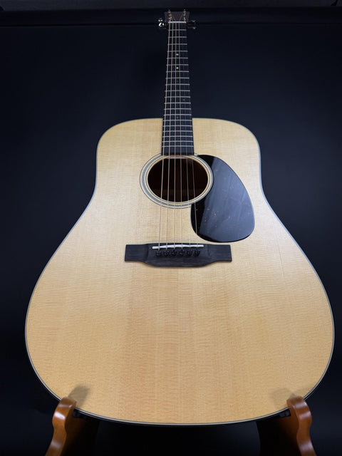 Martin D-18 Satin - Natural -