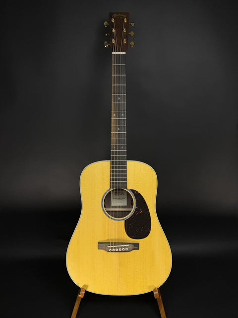 Martin D Jr E Walnut - Natural -