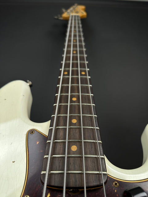 2021 Fender Custom Shop Limited Edition 1960 Jazz Bass Relic - Aged Olympic White -