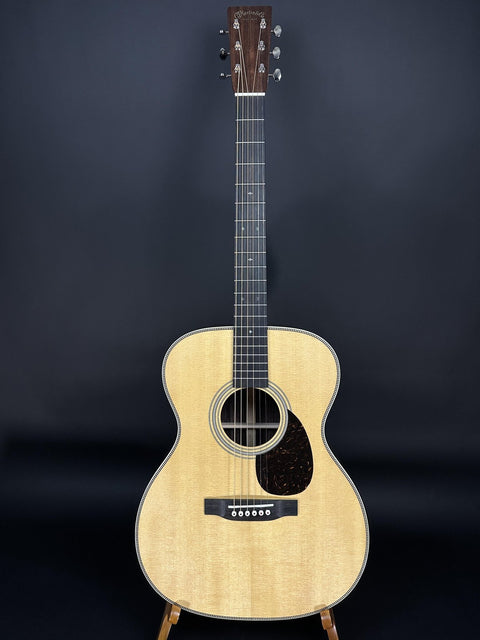 Martin OM-28 -