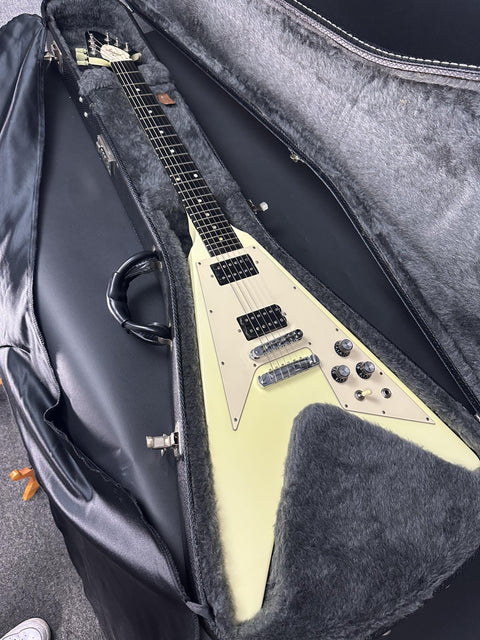 2005 Gibson Flying V '67 Reissue - Alpine White
