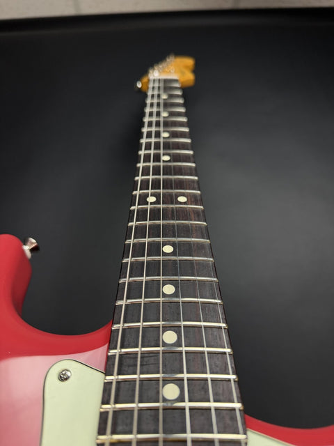 Fender American Professional Classic Stratocaster - Faded Dakota Red -