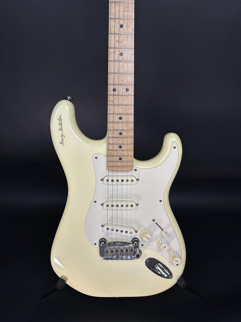 1990s G&L George Fullerton Signature Stratocaster - Vintage White -