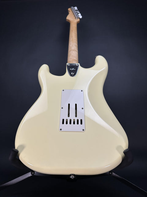 1990s G&L George Fullerton Signature Stratocaster - Vintage White -