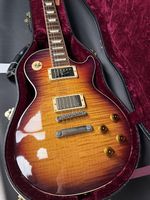 2011 Gibson Custom Guitar Center Exclusive Les Paul Custom Pro - Purple Edge Sunburst -
