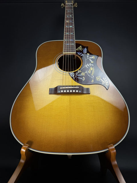 Gibson Custom Hummingbird Elegant Koa - Honey Burst