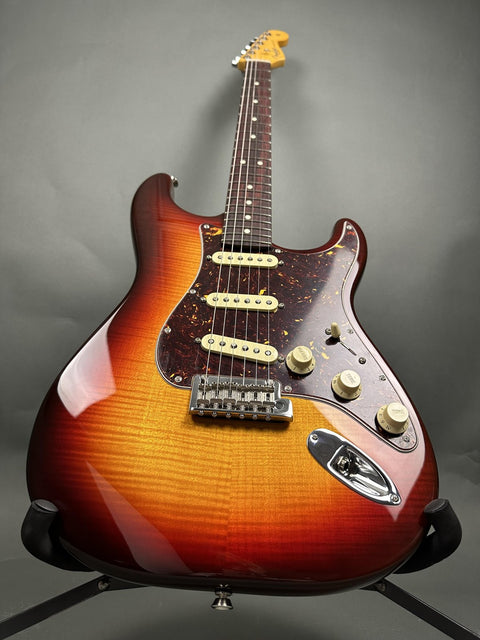 Fender 70th Anniversary American Professional II Stratocaster - Comet Burst - 