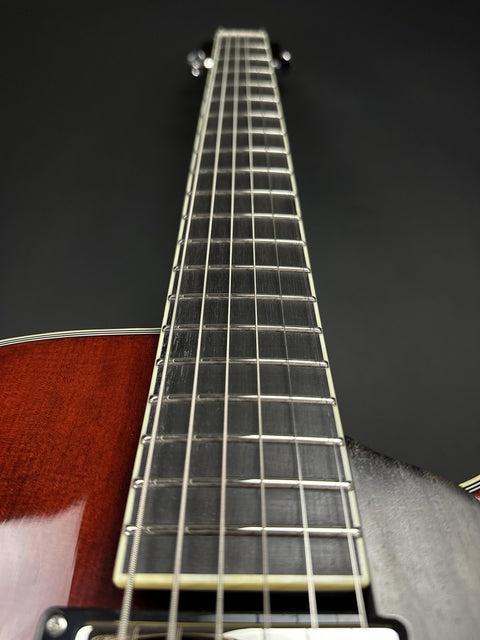 Eastman AR503CE Archtop Classic Finish -