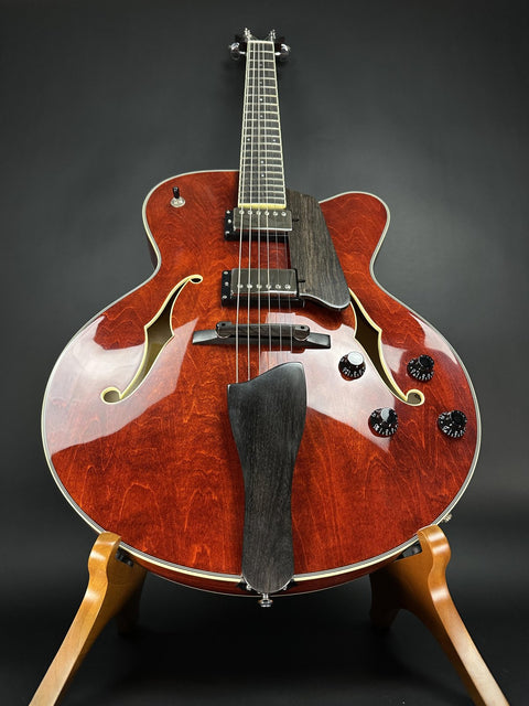 Eastman AR403CED Archtop Classic Finish -