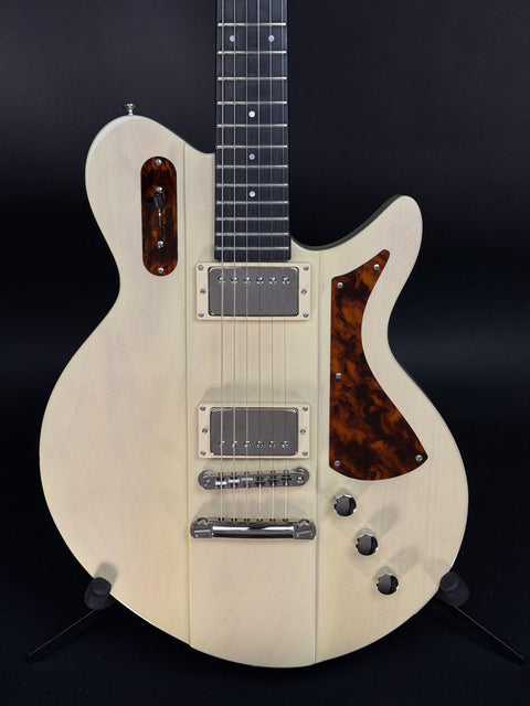 2022 Eastman Juliet - Pomona Blonde -