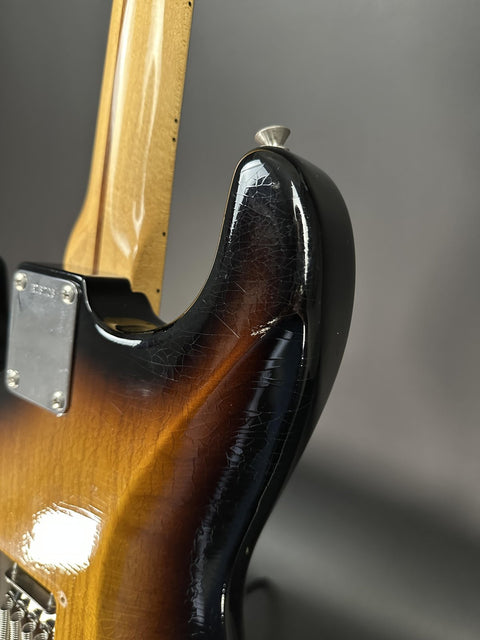 Pre-Owned Fender Custom Shop Masterbilt Chris Fleming 1956 Stratocaster - 3-Color Sunburst -