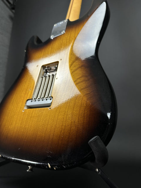 Pre-Owned Fender Custom Shop Masterbilt Chris Fleming 1956 Stratocaster - 3-Color Sunburst -