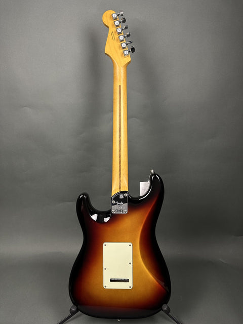 Fender American Ultra Stratocaster - Ultraburst Rosewood Fingerboard - 