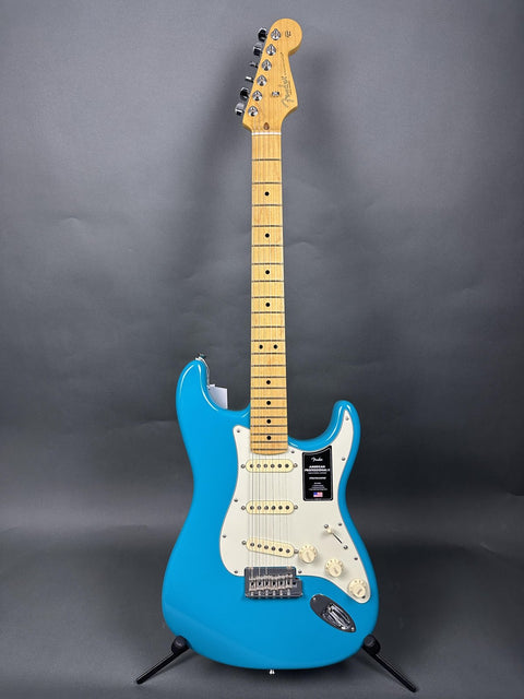 Fender American Professional II Stratocaster - Miami Blue Maple Fingerboard - 