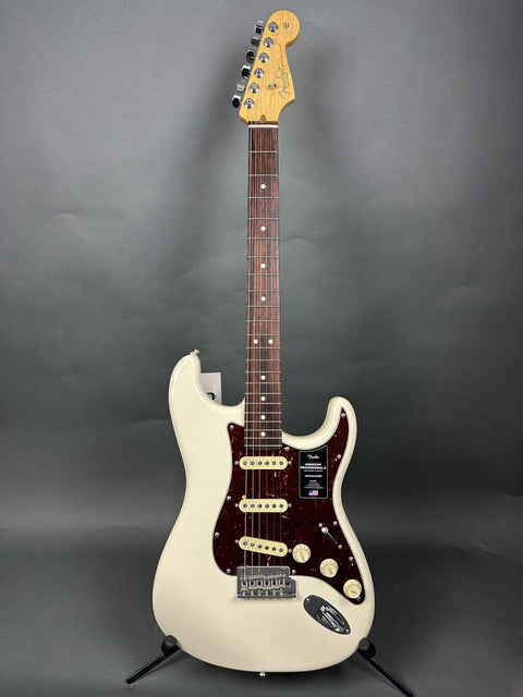 Fender American Professional II Stratocaster - Olympic White Rosewood Fingerboard - 