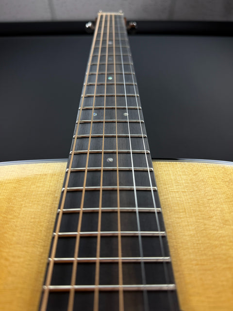 Martin 000-18