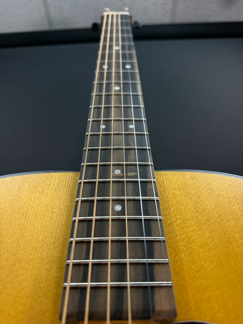 Martin D-10e Retro - Natural